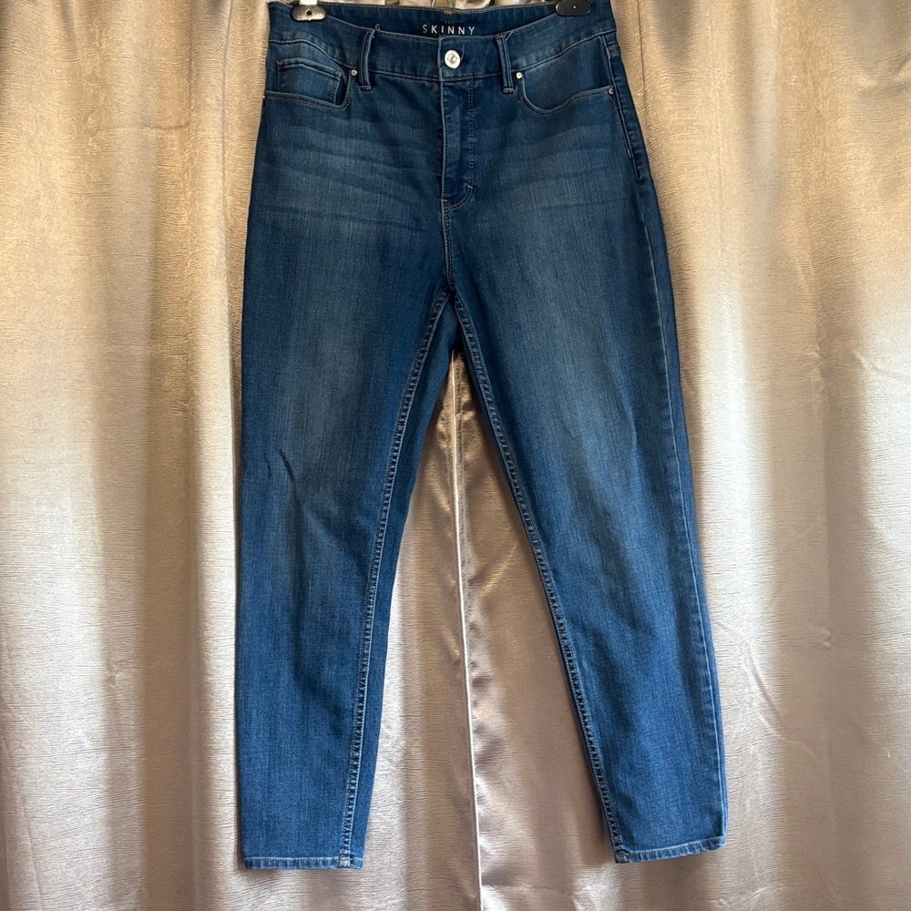 WHBM high rise Skinny crop denim